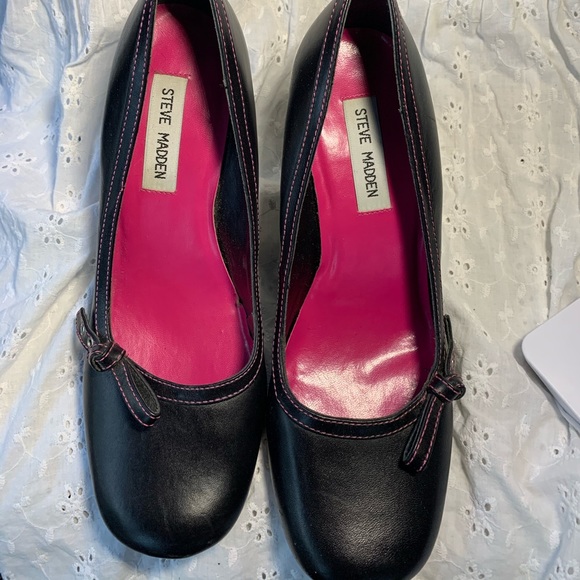 Steve Madden Glare heels. - Picture 2 of 6